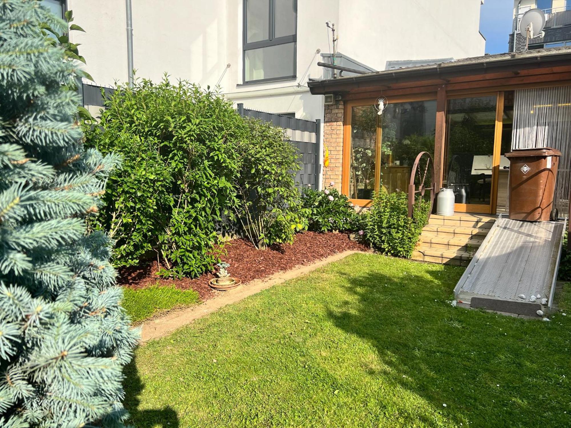 Ferienhaus Mit Garten Huerth Exterior photo